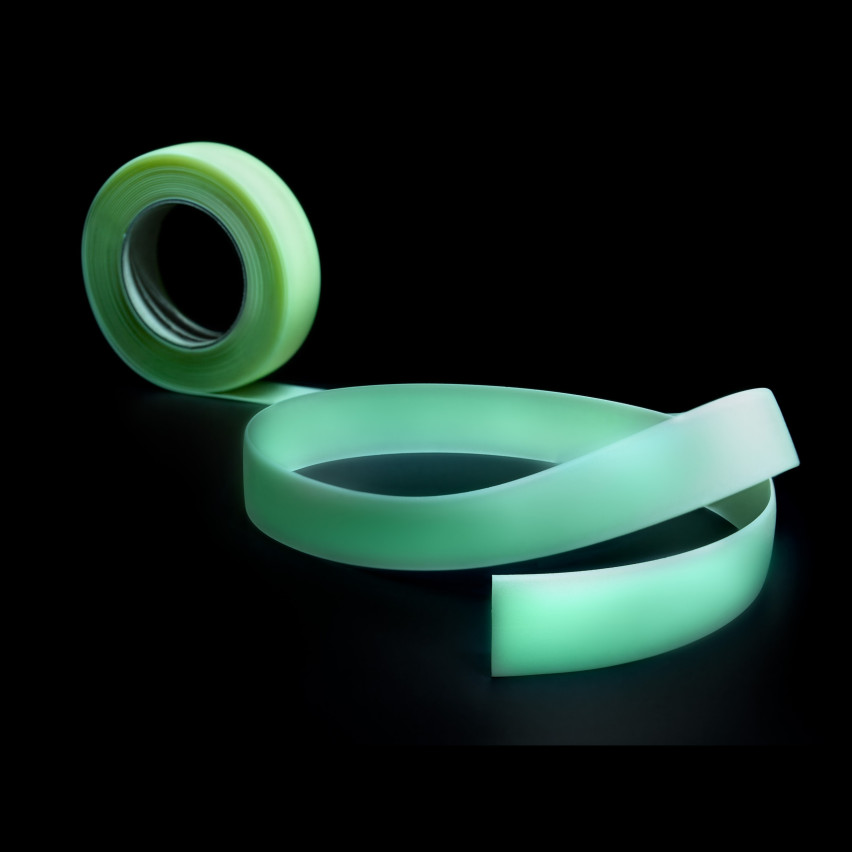 Fluoreszierender Streifen auf selbstklebender Rolle, 5m