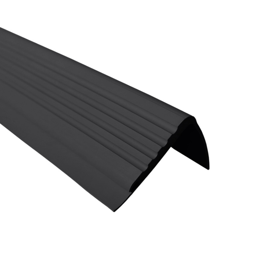 Rutschfestes Treppenprofil 48x42mm, 150cm, schwarz